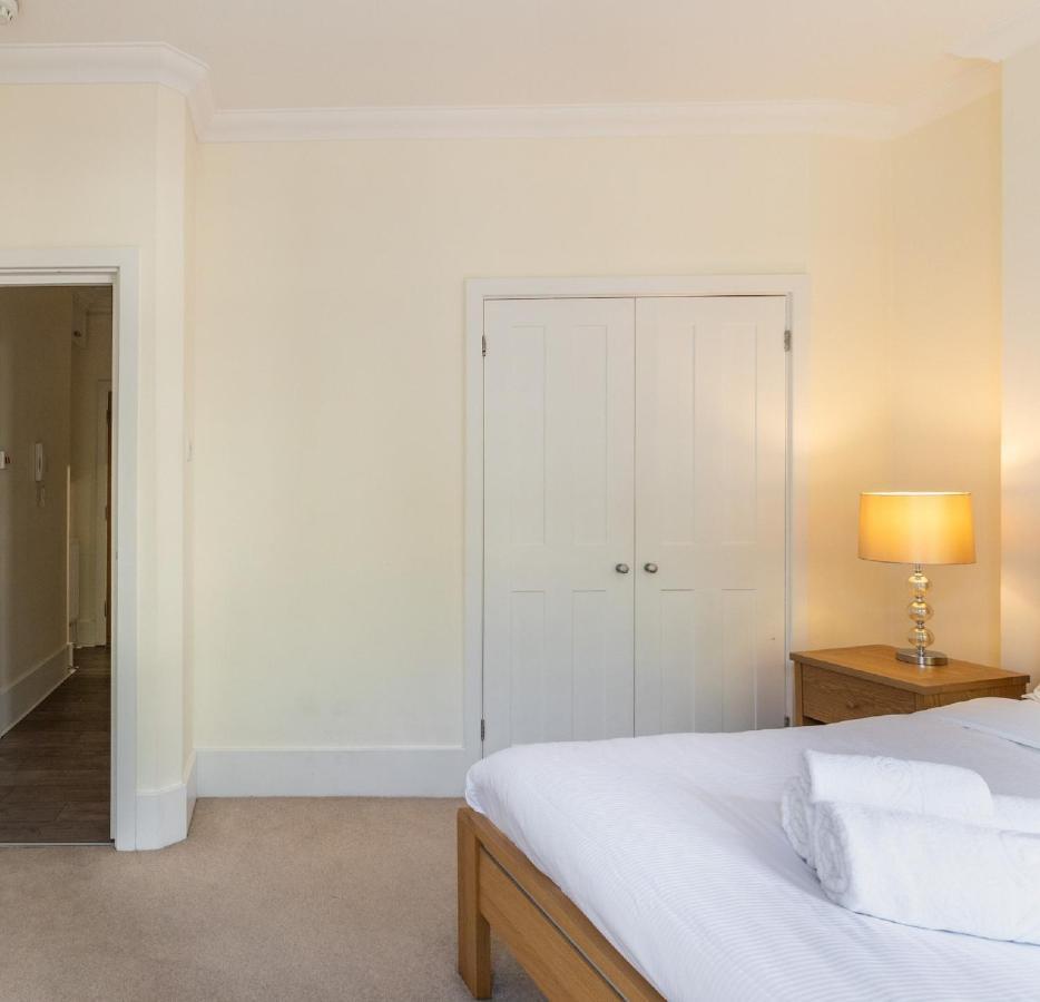 Private Apartment New Oxford Street 런던 외부 사진